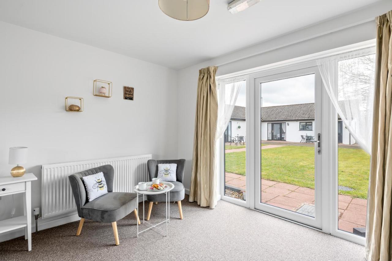 Number 5 - Lytton Tree Lodge, Reydon, Southwold المظهر الخارجي الصورة